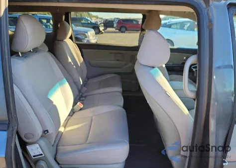 2017 Kia Sedona Lx z USA, uszkodzony, nr VIN KNDMB5C17H6231290